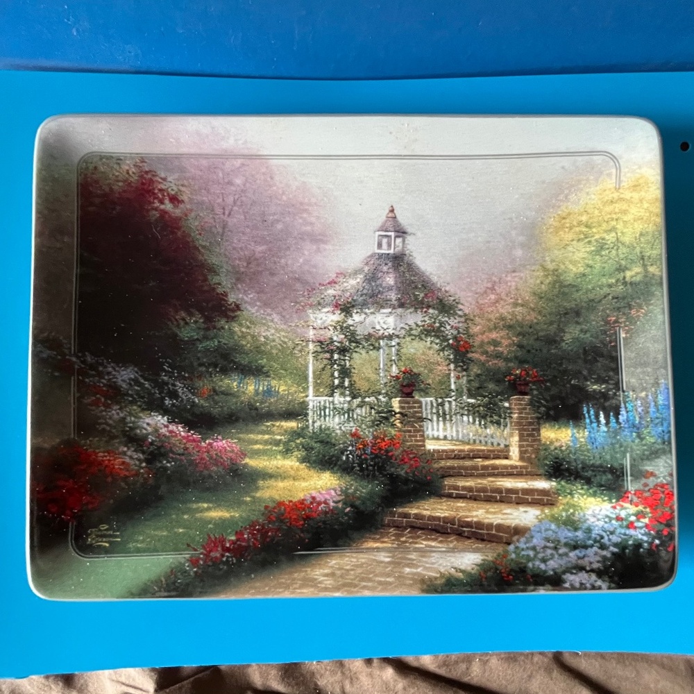 Thomas Kinkade “The Hidden Gazebo” Bradford Exchange Plate